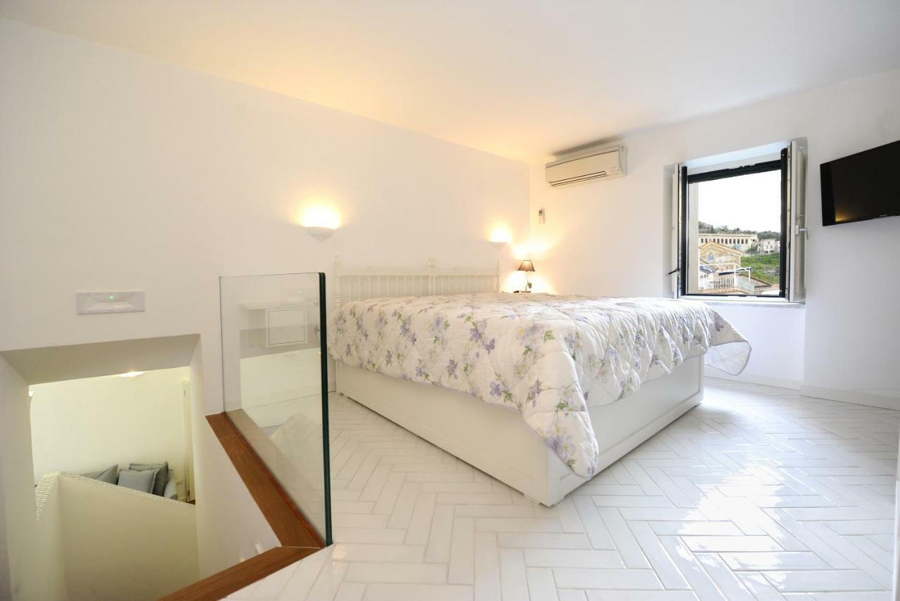 Ferienwohnung Residenza Piccolomini Amalfi Exterior foto